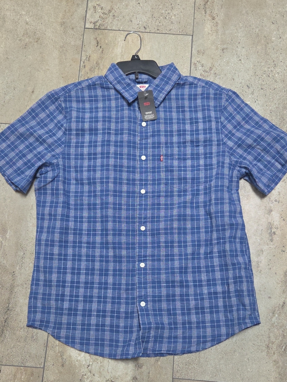 Levi's Men's Blue Plaid Short-Sleeve Button-Down Shirt